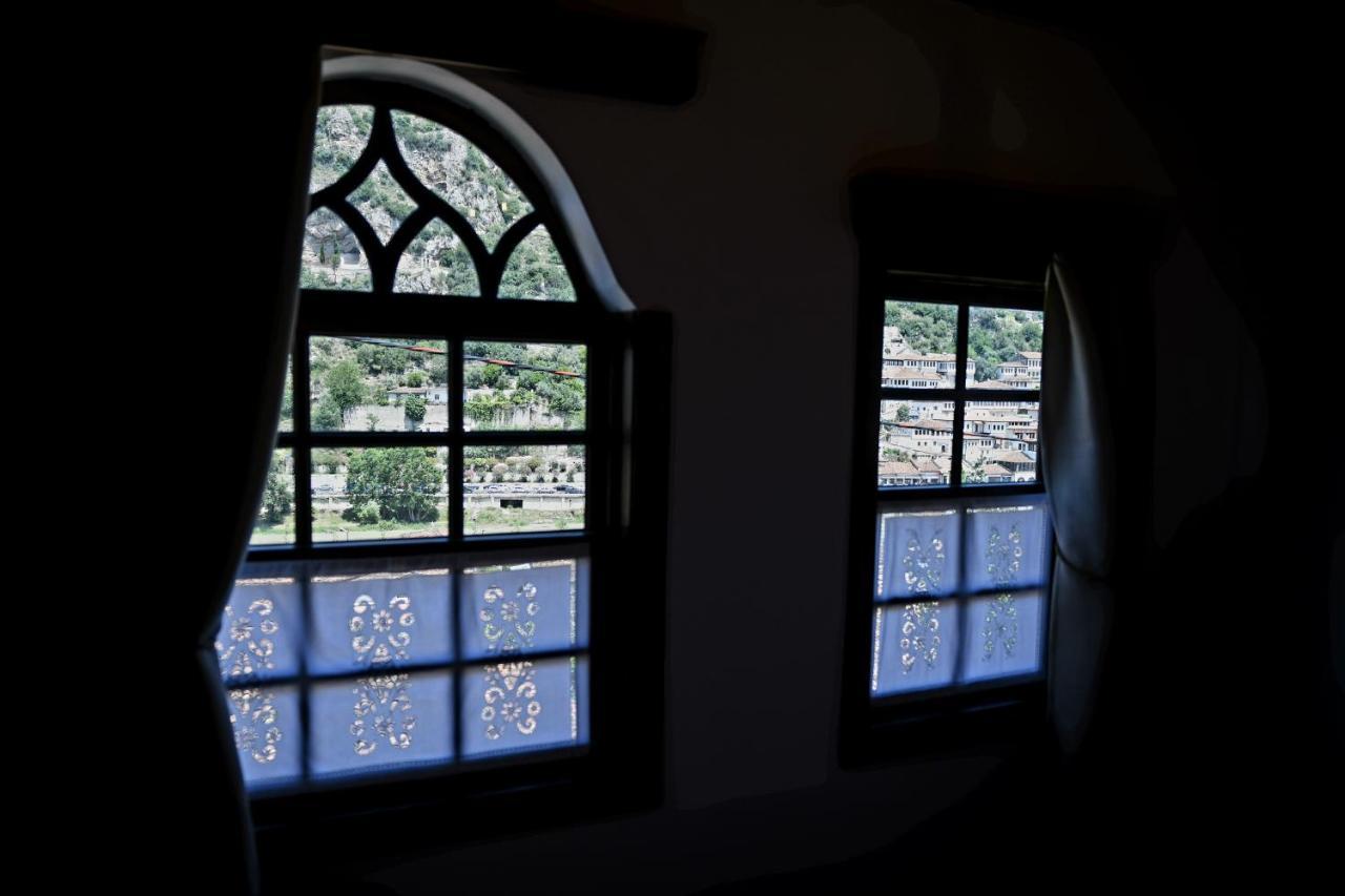 Anhel Hotel Berat Exteriér fotografie