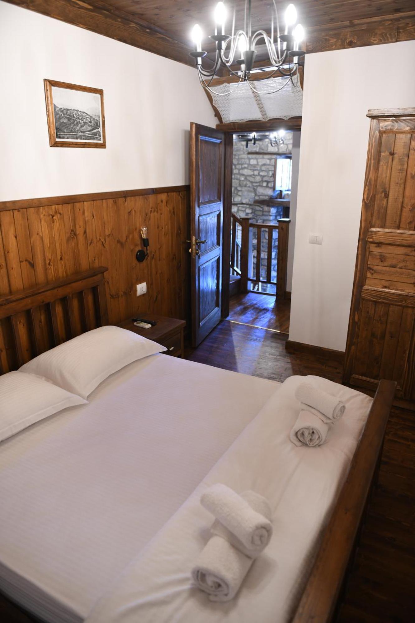 Anhel Hotel Berat Pokoj fotografie